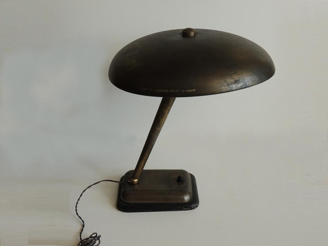 Lampada da scrivania anni 30 in ottone.