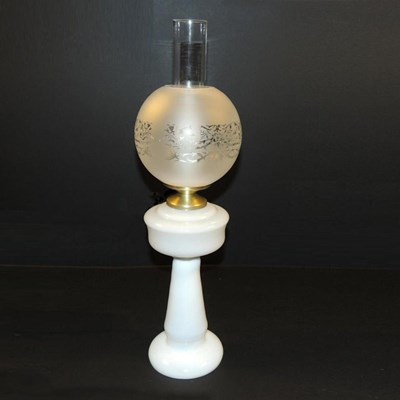 Lampada Opalina elettrificata.