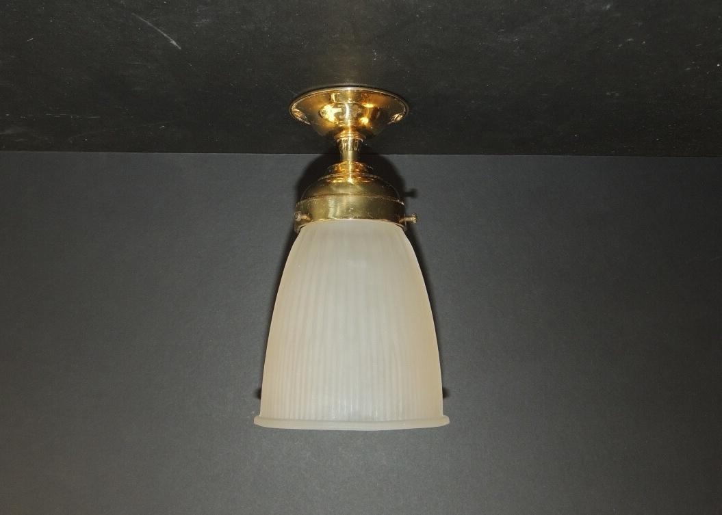 Plafoniera Bicchiere Prismato