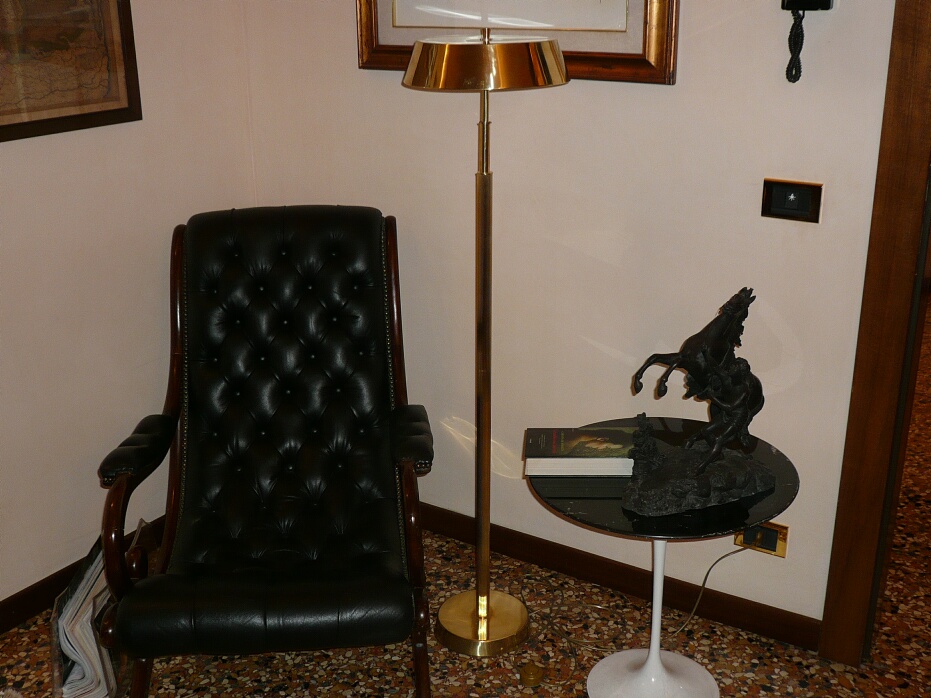 Lampada da lettura FA da terra 