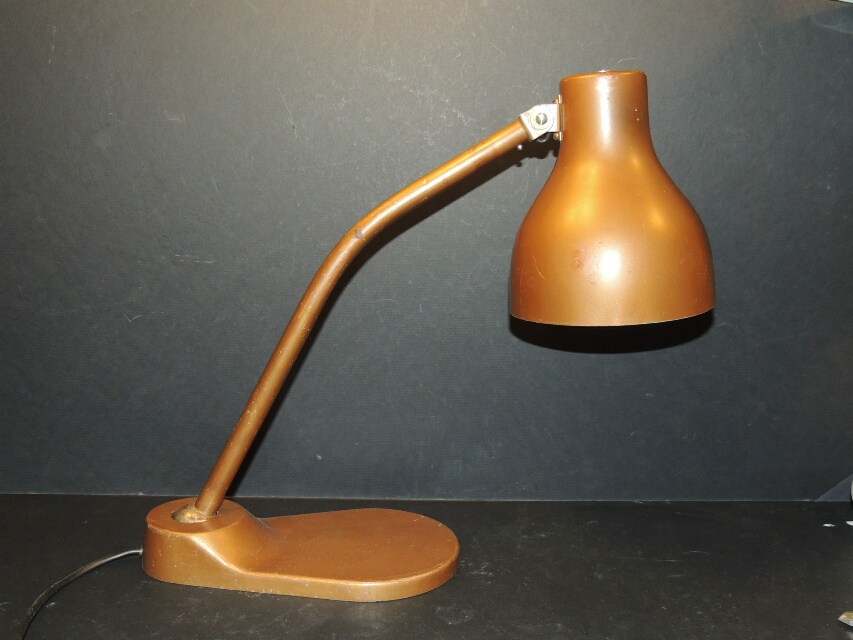 Lampada da lavoro Dott. Ing. Ugo Pollice anni 50 .