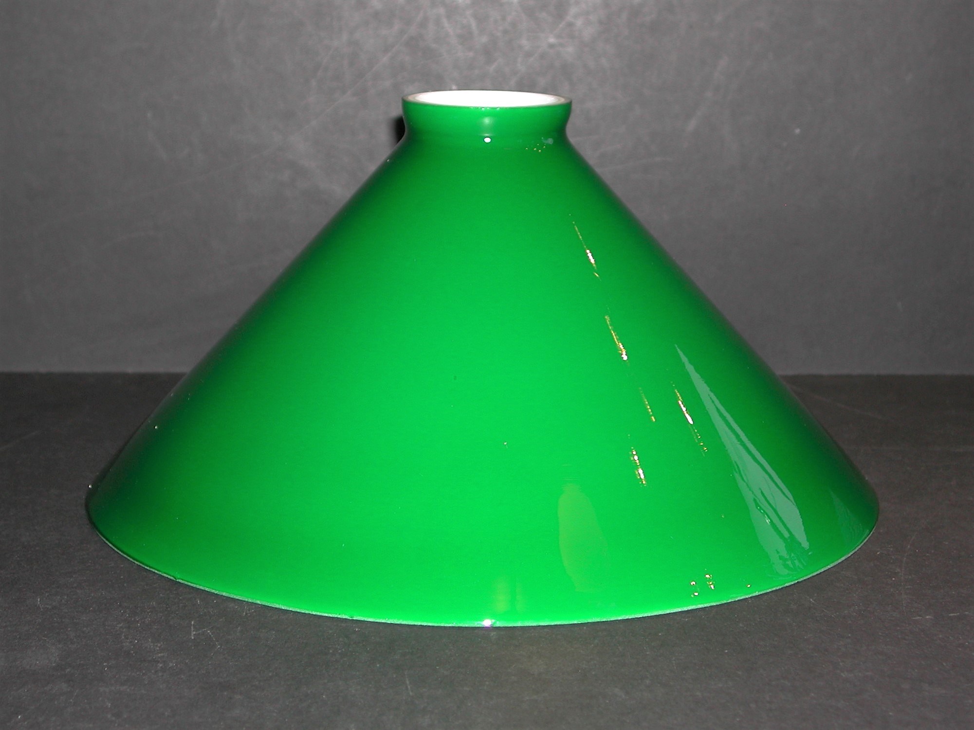 Vetro Di Ricambio Per Lampada Ministeriale In Ottone - Verde Opaline, Diametro 19 Cm, Altezza 12 Cm, Arterameferro